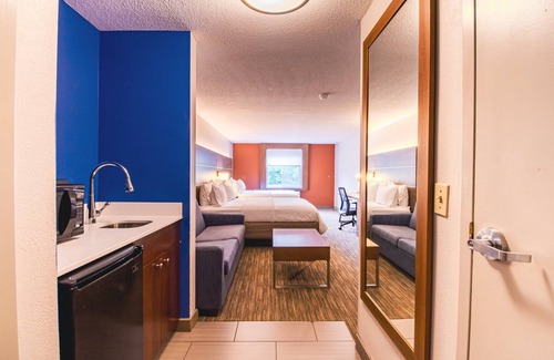 Lincoln Hotel | Holiday Inn Express & Suites Lincoln East - White Mountains by IHG