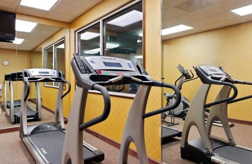 Malvern Hotel | Holiday Inn Express & Suites Malvern by IHG