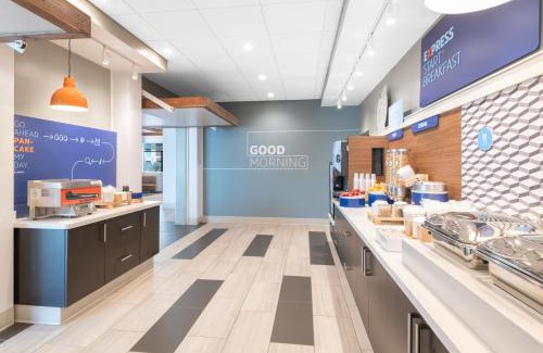 Phoenix Hotel | Holiday Inn Express & Suites - Phoenix - Airport North by IHG