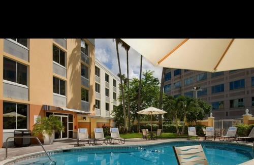 Doral Apartment | Holiday Inn Express SUPERBOWL WEEKEND
