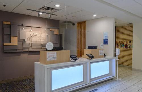 South Side Hotel | Holiday Inn Express & Suites Corpus Christi by IHG