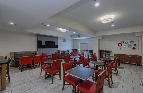 South Side Hotel | Holiday Inn Express & Suites Corpus Christi by IHG