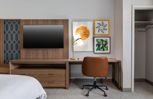 Galveston Hotel | Holiday Inn Galveston Island by IHG