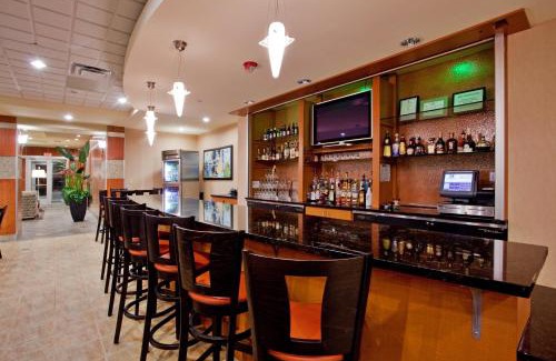 Williamsburg Resort | Holiday Inn Hotel & Suites Gateway by IHG