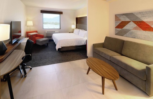 Apodaca Hotel | Holiday Inn Hotel & Suites Monterrey Apodaca Zona Airport by IHG