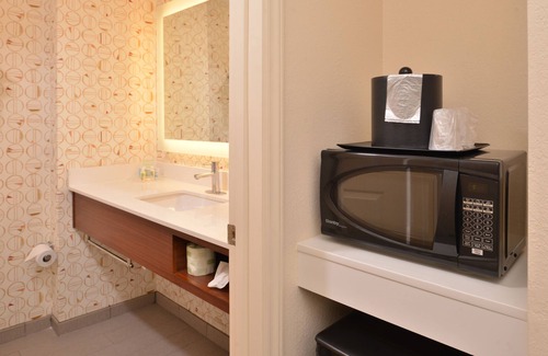 Southwest Raleigh Hotel | Holiday Inn Hotel & Suites Raleigh/Cary by IHG