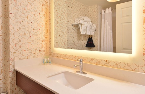 Southwest Raleigh Hotel | Holiday Inn Hotel & Suites Raleigh/Cary by IHG