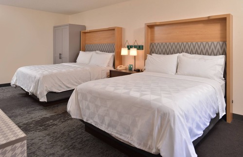 Southwest Raleigh Hotel | Holiday Inn Hotel & Suites Raleigh/Cary by IHG