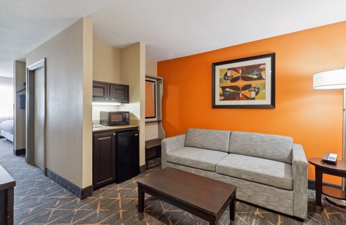 Slidell Hotel | Holiday Inn Hotel & Suites Slidell by IHG