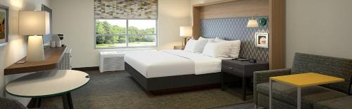 Wayne Hotel | Holiday Inn Indianapolis - Airport Area N by IHG