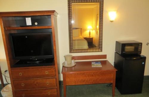 Wayne Hotel | Holiday Inn Indianapolis - Airport Area N by IHG