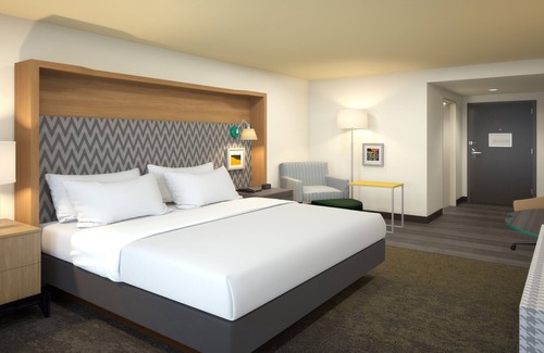 Wayne Hotel | Holiday Inn Indianapolis Airport Area N by IHG