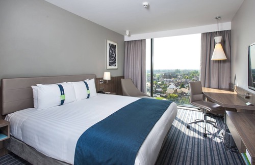 East Acton Hotel | Holiday Inn London - West by IHG