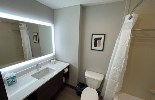 Central Oklahoma City Hotel | Holiday Inn Oklahoma City Airport by IHG