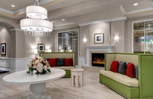 Yamacraw Village Hotel | Holiday Inn Savannah Historic District by IHG