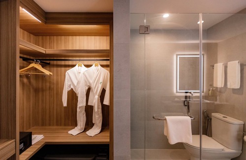 Taman Murni 2 Hotel | Holiday Inn Sepang Airport by IHG