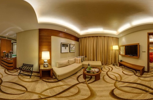 Pudong Hotel | Holiday Inn Shanghai Pudong Kangqiao by IHG