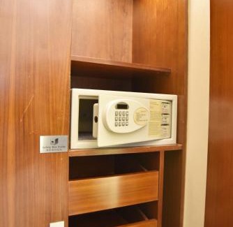 Pudong Hotel | Holiday Inn Shanghai Pudong by IHG