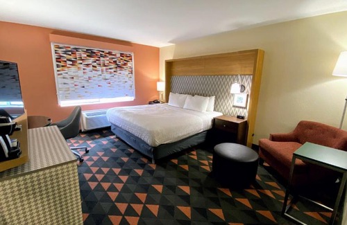 Arcadia Hotel | Holiday Inn Spartanburg Northwest