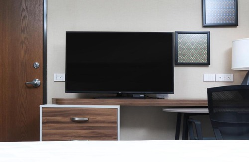Zumpango Hotel | Holiday Inn & Suites - Mexico Felipe Angeles Airport by IHG