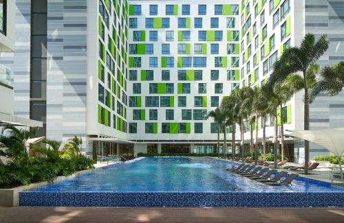 Tan Binh Hotel | Holiday Inn & Suites Saigon Airport by IHG