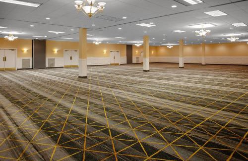 Peabody Hotel | Holiday Inn & Suites Boston Peabody by IHG