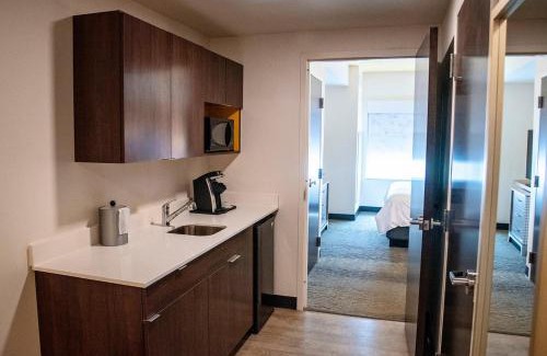 Pooler Hotel | Holiday Inn & Suites - Savannah Airport - Pooler by IHG