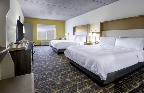 Rothschild Hotel | Holiday Inn & Suites Wausau-Rothschild by IHG