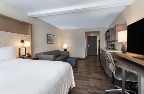 Terrace Park Hotel | Holiday Inn Tampa North by IHG