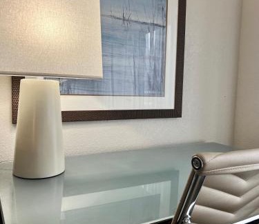 Greenwich Hotel | Holiday Inn Virginia Beach - Norfolk by IHG