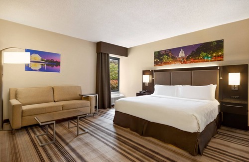 Sterling Hotel | Holiday Inn Washington-Dulles International Airport by IHG