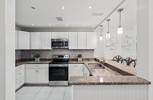 Tierra Verde House | Holiday Island E59