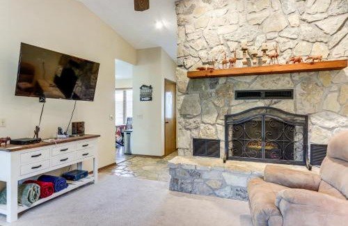 Eureka Springs House | Holiday Island Family Home on 13th Green!