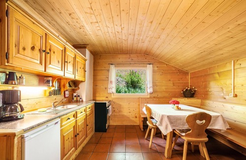 San Martino in Passiria Apartment | Holiday Apartment 'Almbergerhof Wohnung Hirzer' with Mountain View and Balcony