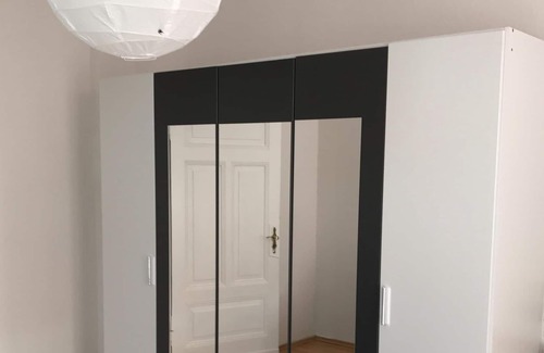 Ducherow Apartment | Holiday lilac hedge, welcome! New cozy apartment