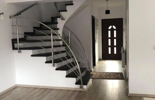 Selimbar House | Holiday Luxury Villa with private Garden