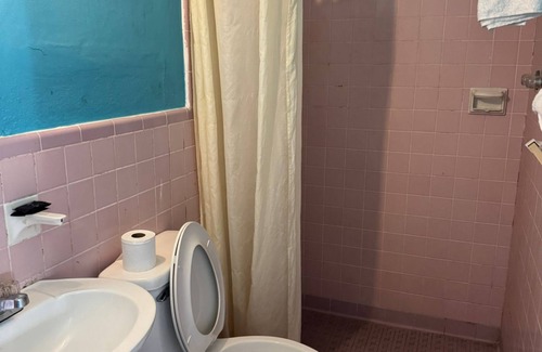Cleveland Hotel | Holiday Motel by Belvilla Cleveland, TN