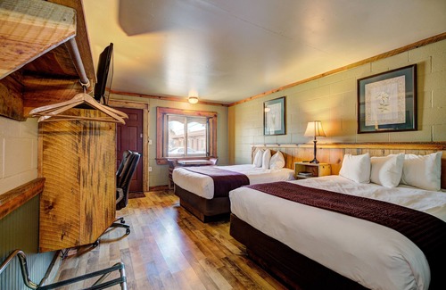 Emmett Hotel | Holiday Motel & RV Park