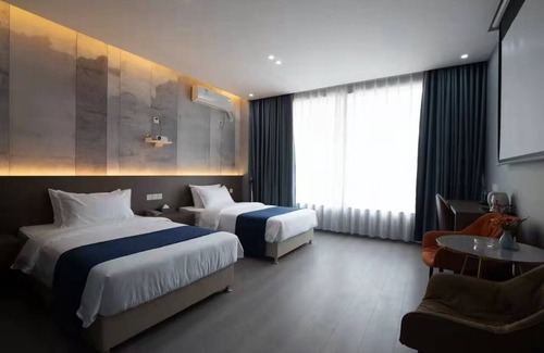 Jianyang Hotel | Holiday Panda Hotel