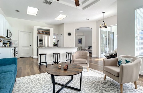 Deltona Lakes House | Holiday Ready Beautiful & Cozy - Heated Pool Home!