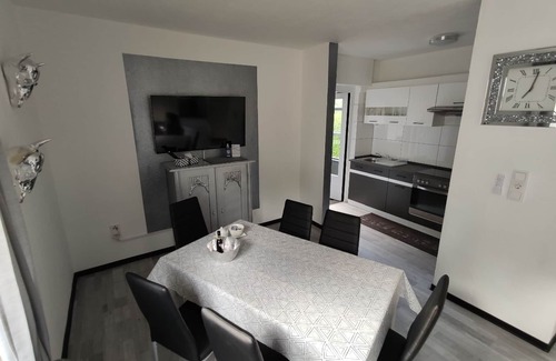 Mayen House | Holiday room in a beautiful residential area /single room for 5 persons