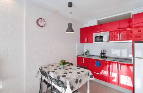 Playa del Ingles Apartment | Holiday 'Unit D' with Shared Pool, Shared Terrace and Wi-Fi