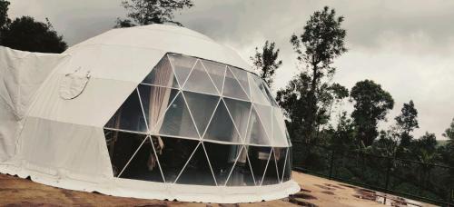 Elappara Hotel | Holiday Vagamon