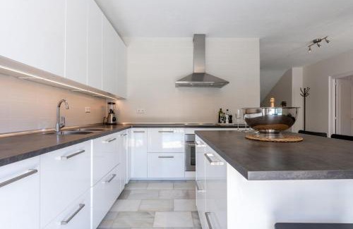 Mijas House | Holiday Villa Torrenueva
