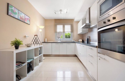 Geafond Villa | Holiday Villa 'Villa Solymar' with Sea View, Private Pool and Wi-Fi