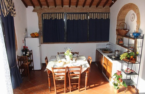 Colle di Val d'Elsa Apartment | Holidays in a former monastery from the 14th century - detached house