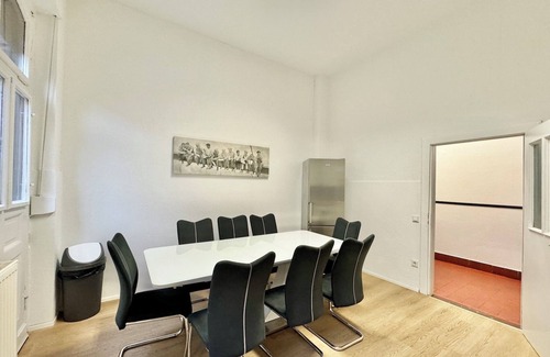Langenberg Villa | Holidays Villa EMG Dusseldorf Essen Velbert 22 Pax