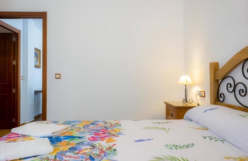 Alora Apartment | Holidays2Malaga El Chorro - Apartments 2 bedroom with share pool, garden & more
