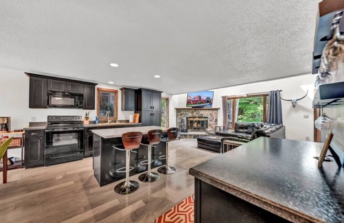 Ellicottville House | Holimont Townhouse 1/2 mile to village