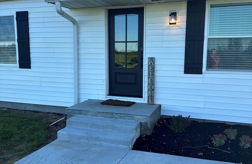 Williamstown House | Holland Hideaway, Newly remodeled, less than 5 miles from The Ark Encounter
